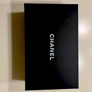 Chanel large bag box.